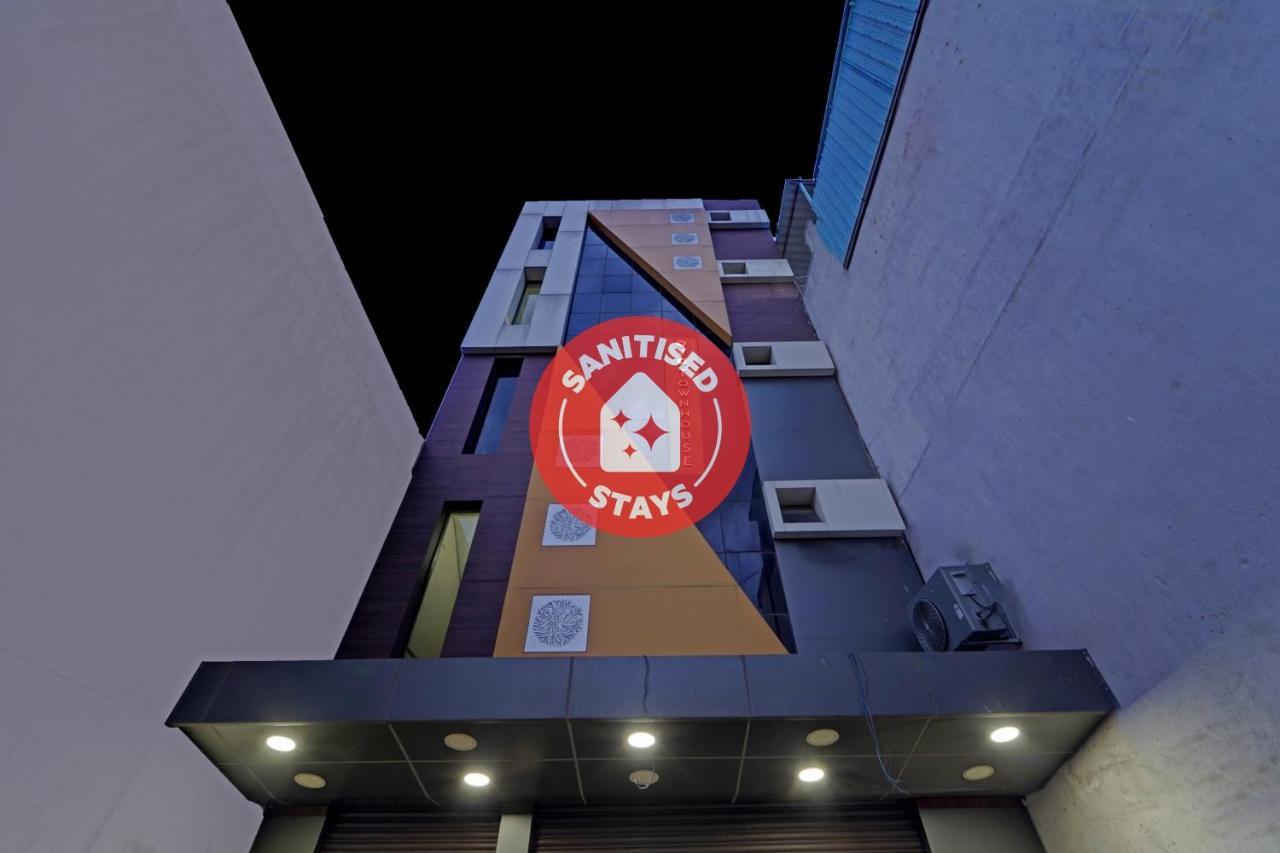 Super Townhouse 1096 Hotel Redfox Nungambakkam Near Apollo & Shankar Nethralaya Hospital เชนไน ภายนอก รูปภาพ