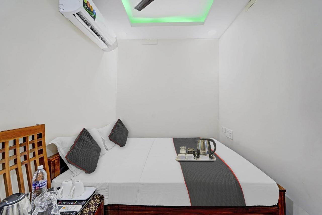 Super Townhouse 1096 Hotel Redfox Nungambakkam Near Apollo & Shankar Nethralaya Hospital เชนไน ภายนอก รูปภาพ