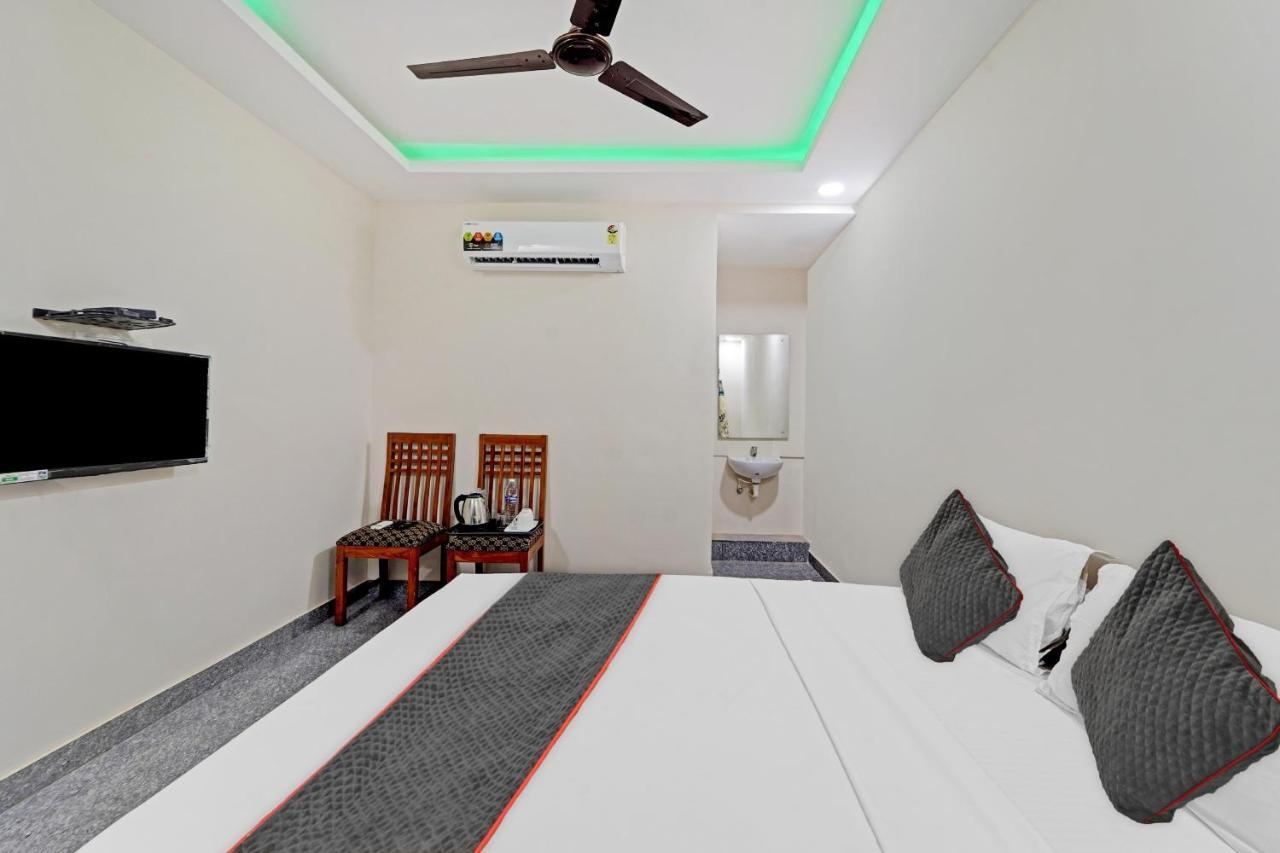 Super Townhouse 1096 Hotel Redfox Nungambakkam Near Apollo & Shankar Nethralaya Hospital เชนไน ภายนอก รูปภาพ