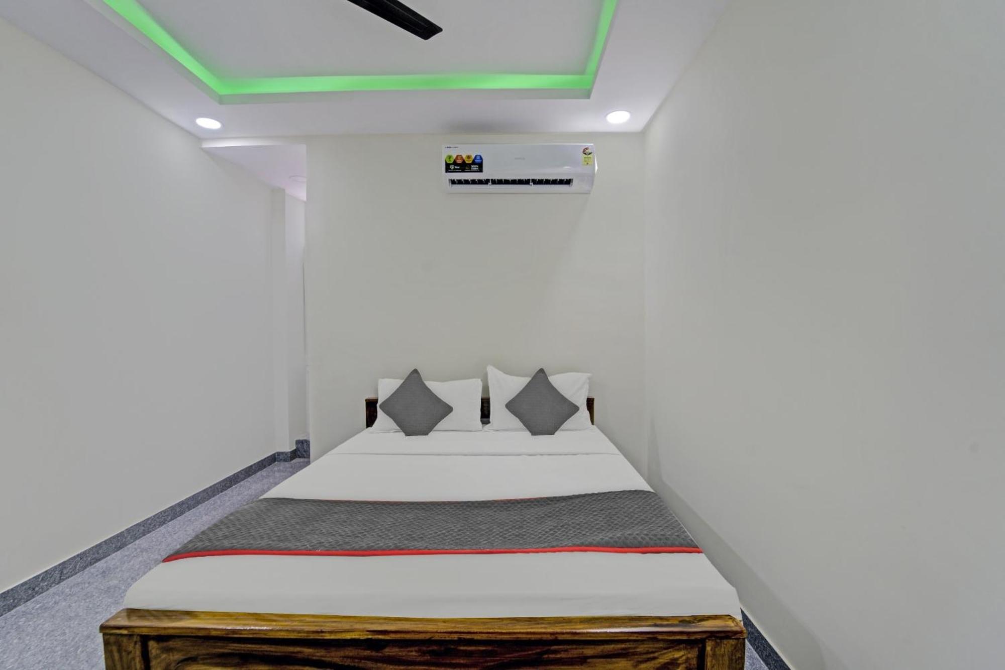 Super Townhouse 1096 Hotel Redfox Nungambakkam Near Apollo & Shankar Nethralaya Hospital เชนไน ภายนอก รูปภาพ