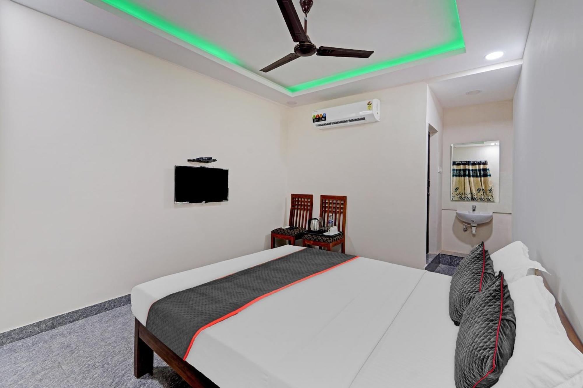 Super Townhouse 1096 Hotel Redfox Nungambakkam Near Apollo & Shankar Nethralaya Hospital เชนไน ภายนอก รูปภาพ