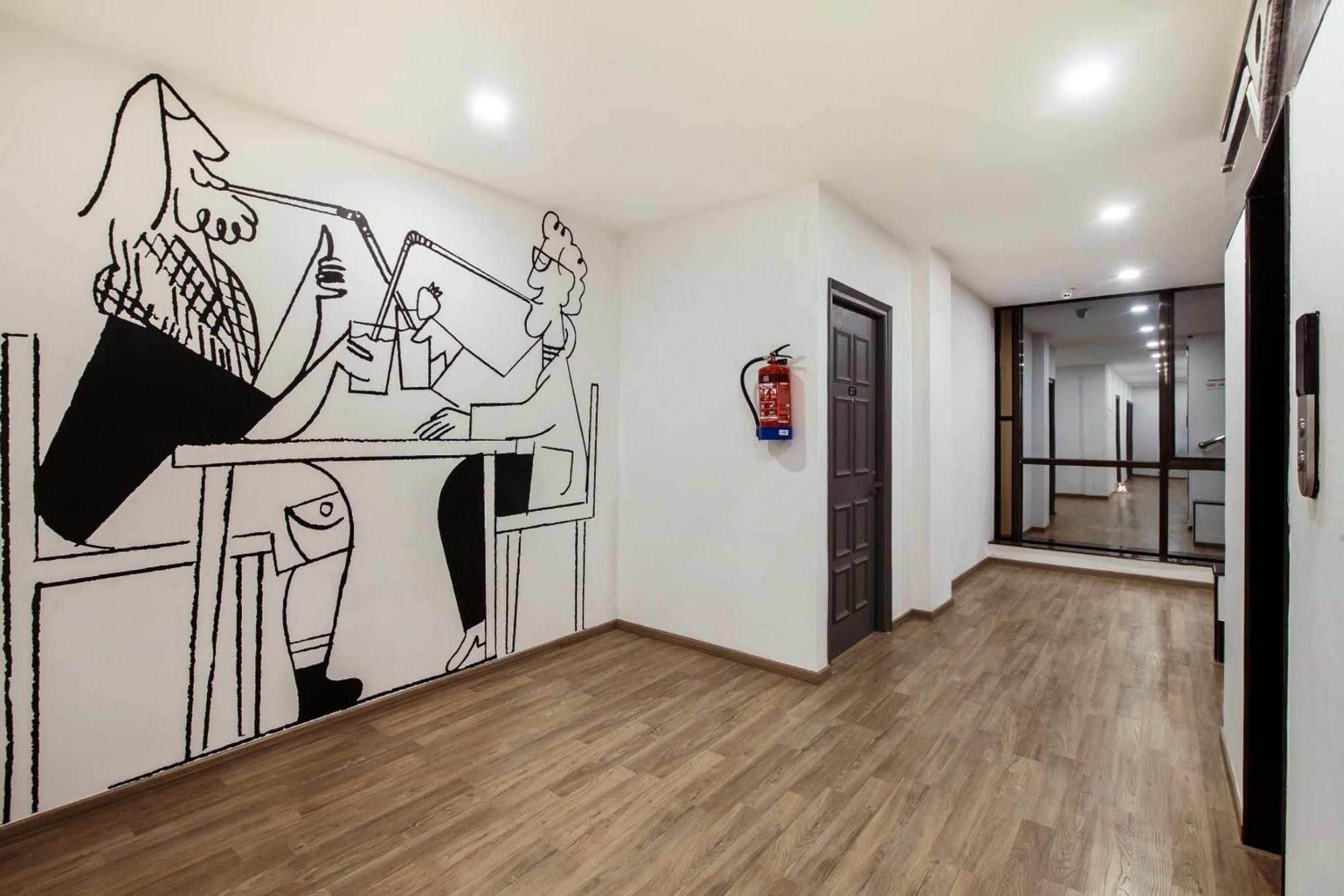 Super Townhouse 1096 Hotel Redfox Nungambakkam Near Apollo & Shankar Nethralaya Hospital เชนไน ภายนอก รูปภาพ